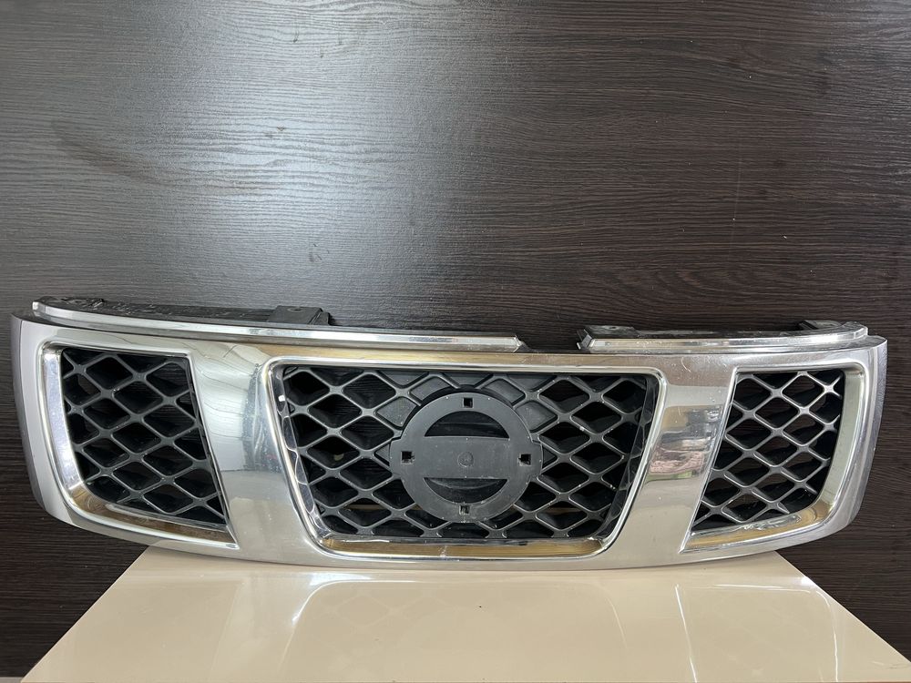 Решітка радіатора ніссан патрол, nissan patrol Y61