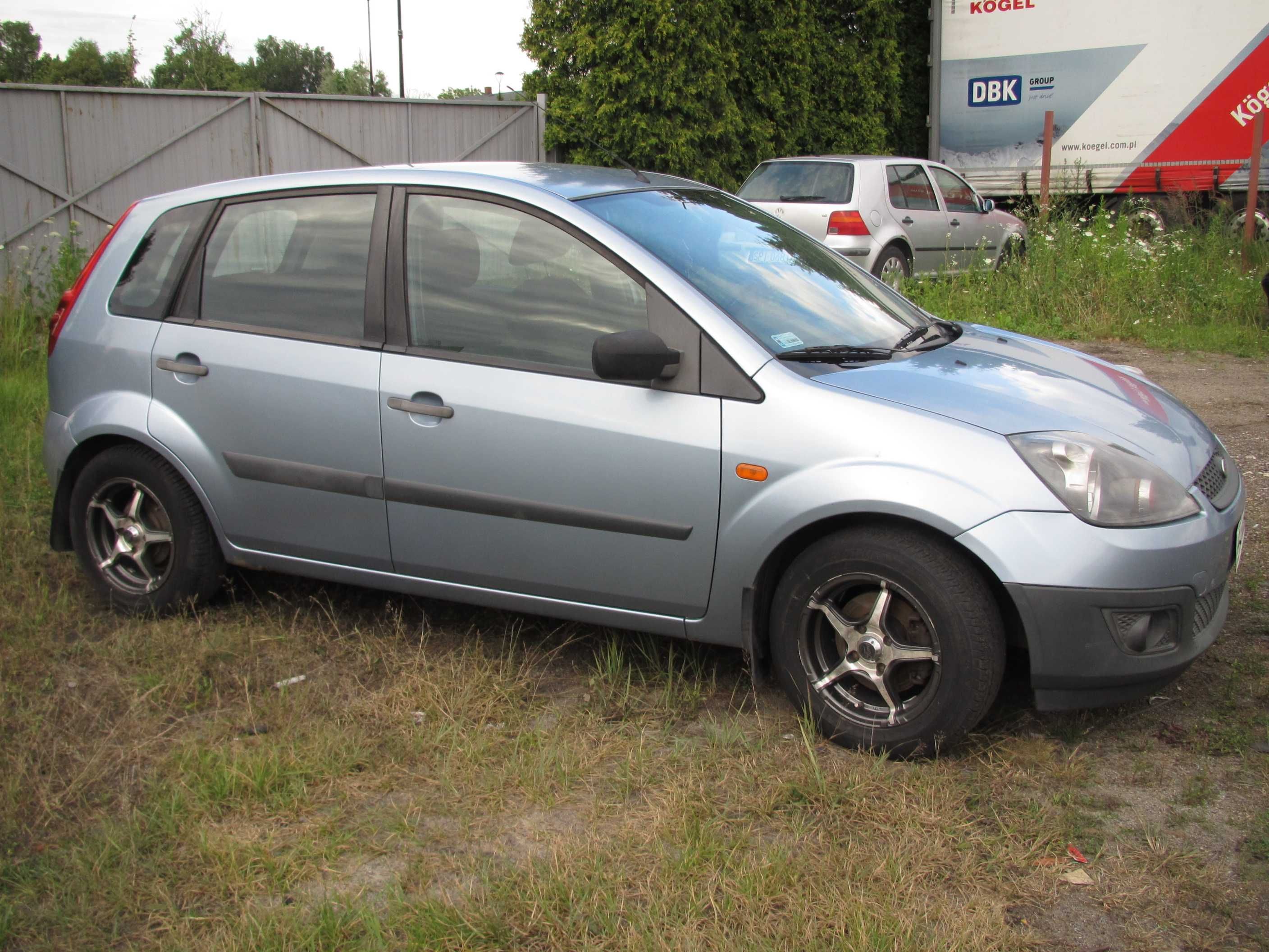 sprzedam dobre i pewne auto.