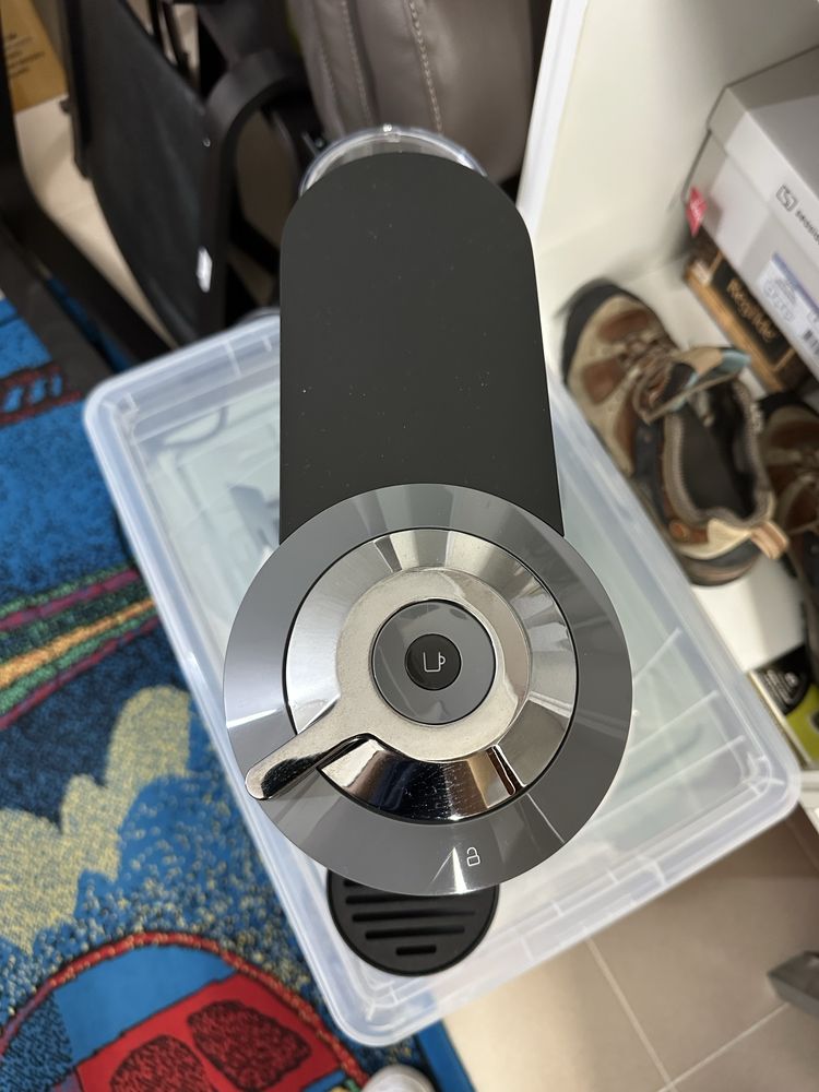 Máquina Nespresso Vertuo Next