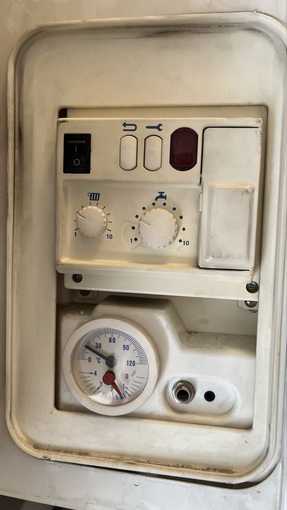 Piec gazowy Buderus Logamax plus GB112 w pełni sprawny.