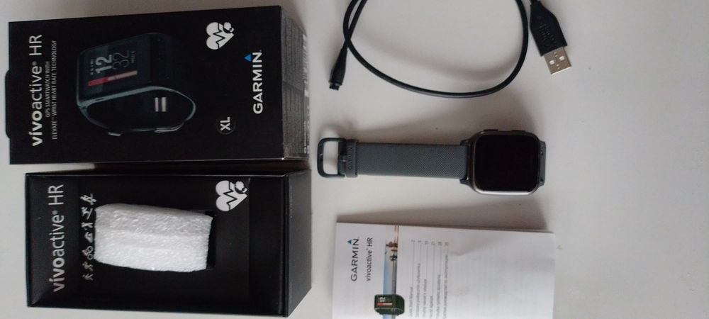 GARMIN venu sq używany , nowy orginalny pasek i przewód zasilający