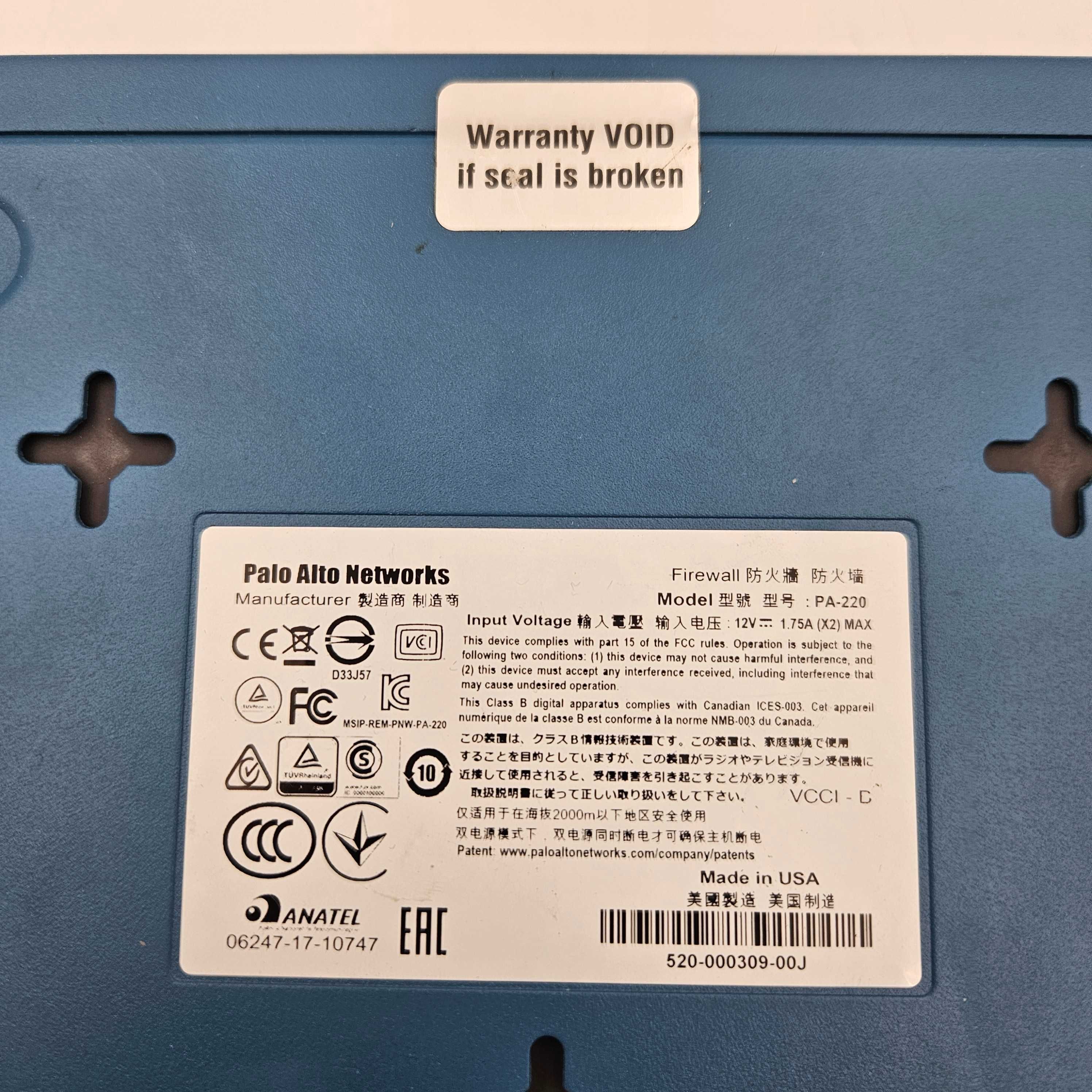 Firewall Palo Alto Networks PA-220 PAN OS USB 8xRJ45 LAN Made In USA