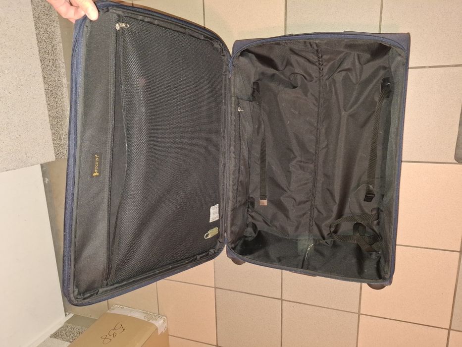 Granatowa walizka Puccini 70x50x30