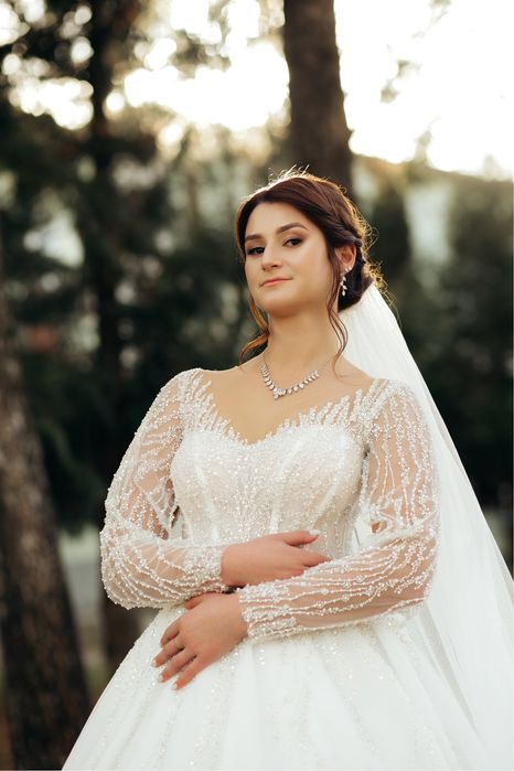 Весільна сукня в ідеальному стані, ручна робота, вишукане мереживо