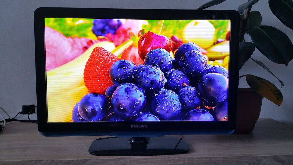 HD телевизор Philips 26" диагональ