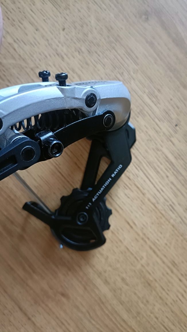 Przerzutka tylna SRAM DD3 8/9s. Nowa
