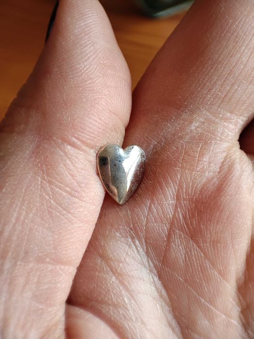 Brincos em forma de Coração Prateados