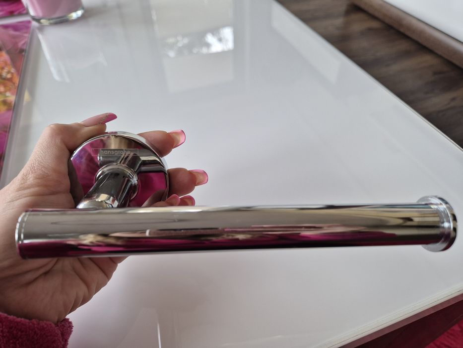 Uchwyt na papier toaletowy chrom hansgrohe