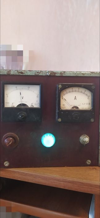 Зарядное устройство СССР автомобильное