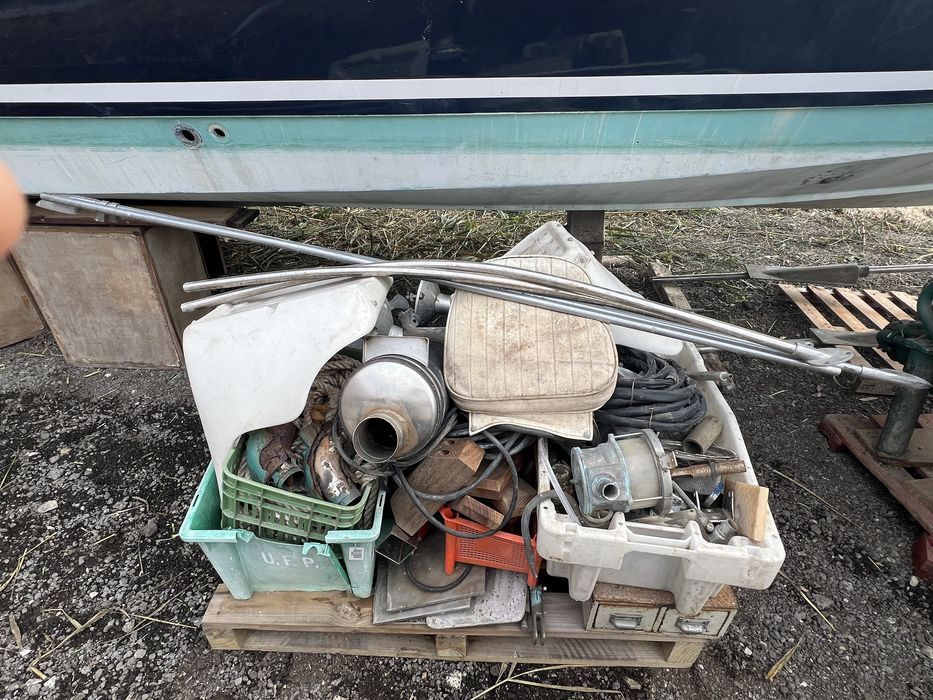 Embarcação Chris Craft Constellation 28 Ft