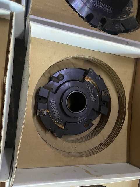 Carpintaria - Frezes portas e janelas AUXILABATENTE TIPO EUROPEU
