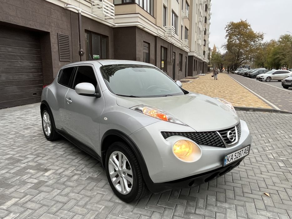 Продам Nissan Juke 2012 год Автомат