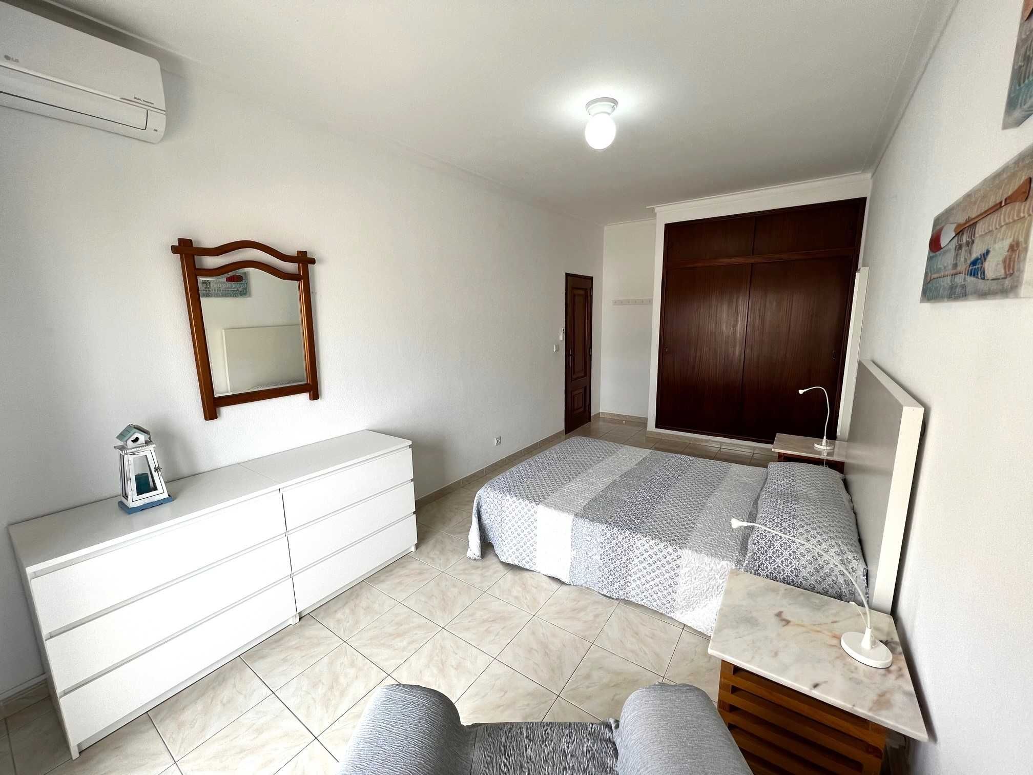 T2 Monte Gordo c/ 2 WC e Garagem