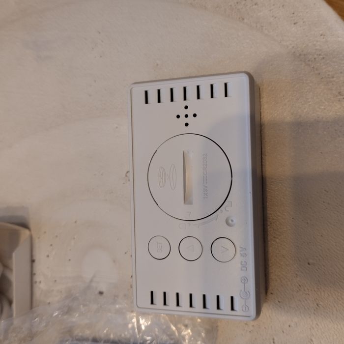 Zegarek elektroniczny nowy fajny