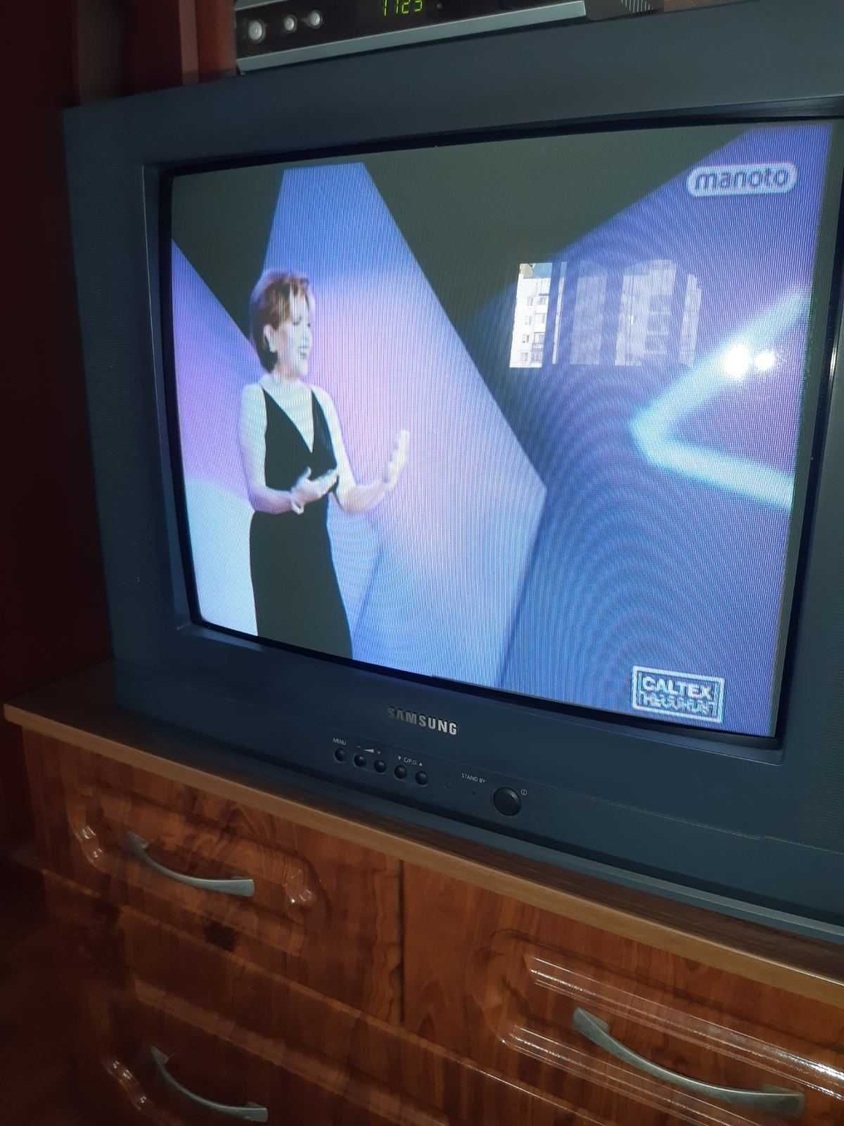 Телевизор Samsung 21"