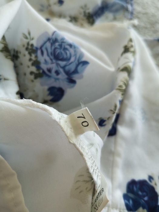 Biała elegancka zwiewna wiązana bluzka w kwiatki 68 - 74 jak nowa