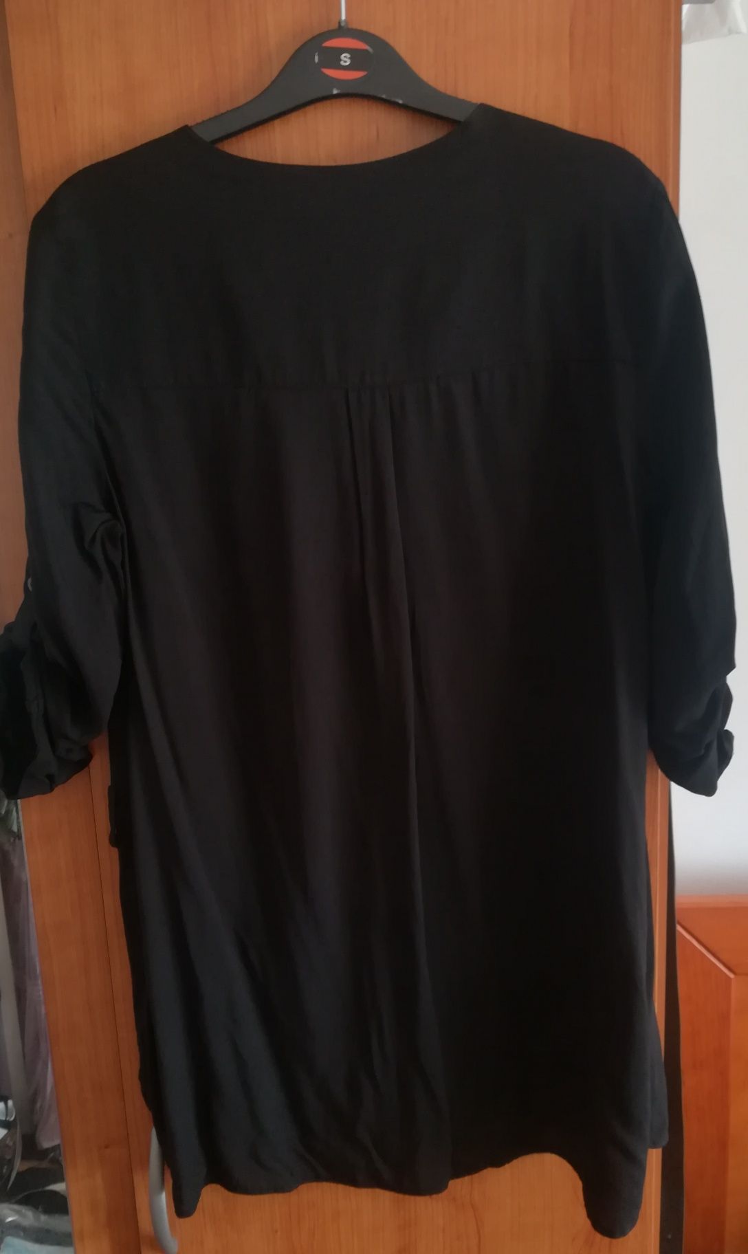 Blusa preta  (nova) - 38