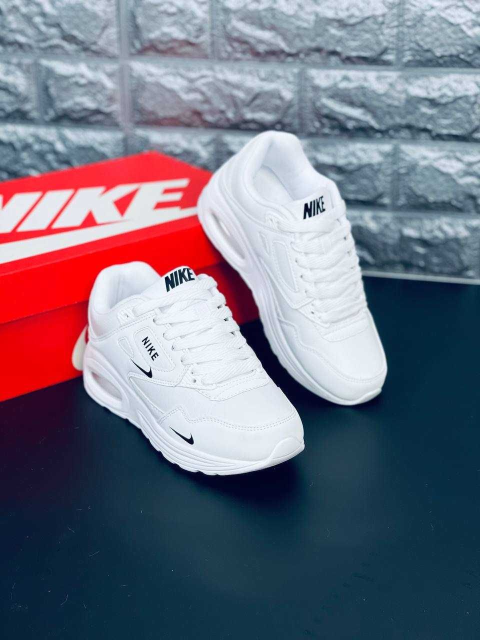 Белые мужские кроссовки Nike Air Max 90 Лето 2024 Красовки Найк