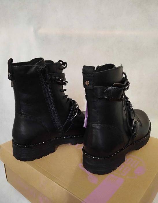 czarne workery łańcuchami skórzane botki Lasocki skóra naturalna 39 38