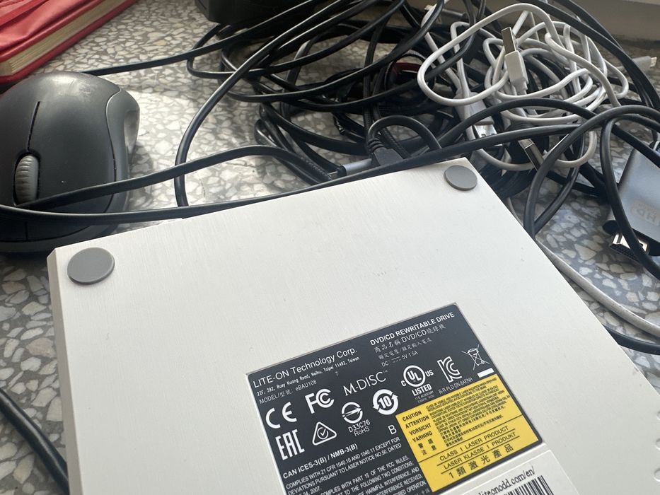 Kable usb nagrywarka  , mysz bezprzewodowa logitech wszystko co na zdj