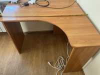 Угловой стол для дома или офиса