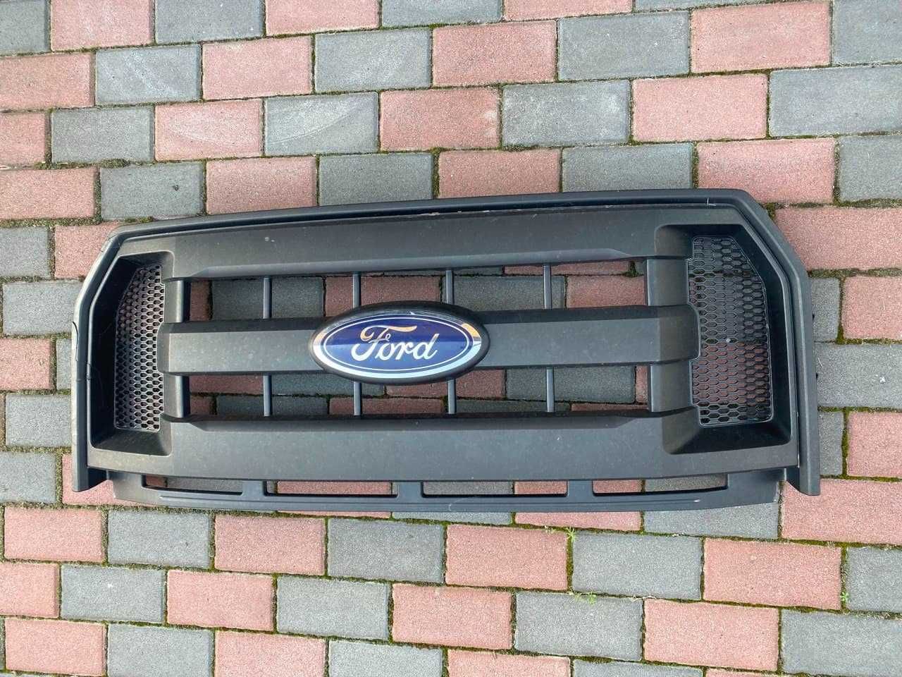 Ford F-150 2015-17 Решетка радиатора в сборе FL3Z-8200-AA