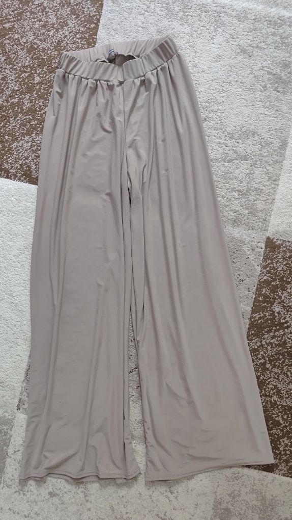 Zwiewny komplet luźne spodnie + top Wassyl  M/L beżowy