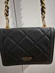 Torebka Guess Abey Crossbody Flap Czarny