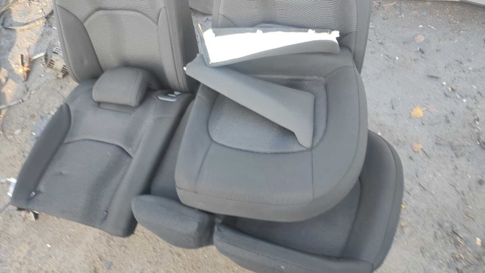 Fotele komplet kanapa tapicerka Citroen c5 III x7 sedan