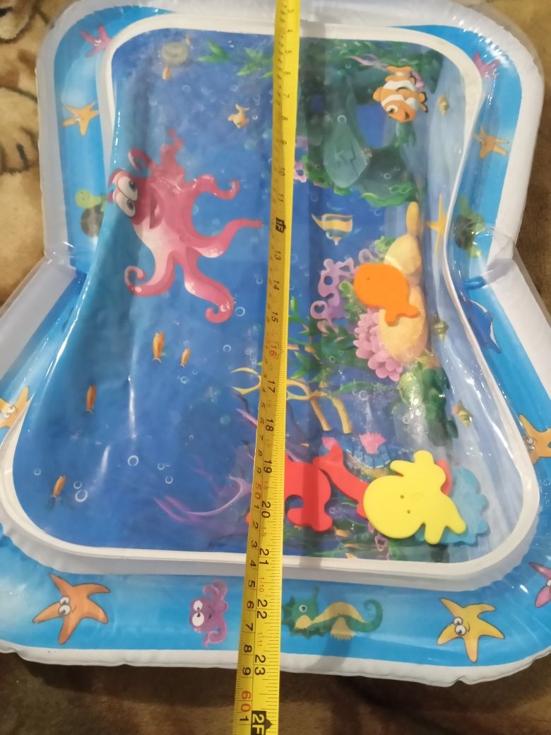 Продам іграшковий акваріум