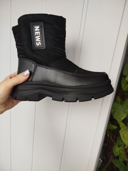 Зимове взуття для дівчат черевики на овчині чорні 33 34 35 36 37 38