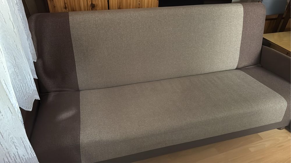 Wersalka/ kanapa rozkładana z pojemnikiem