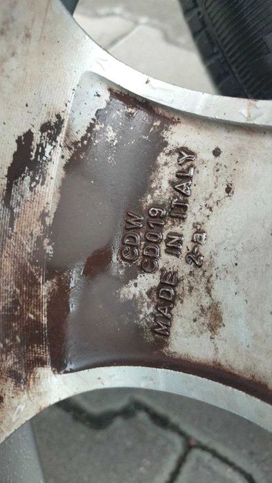 Шини 225.50.17 комплект с дисками 17 радіус БМВ