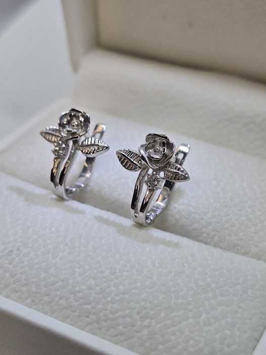 Золоті сережки з діамантами