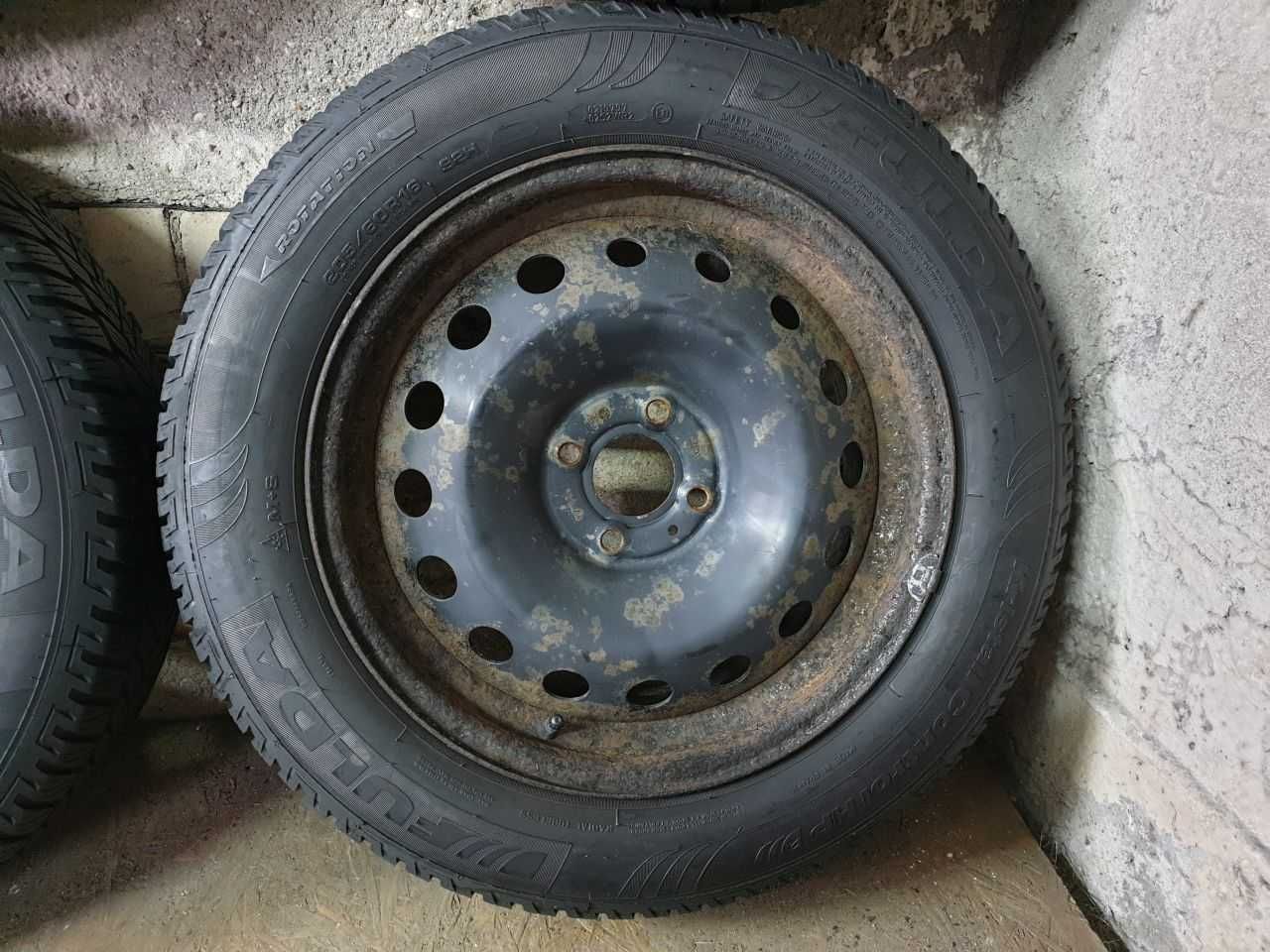 Felgi stal Renault Dacia R16 4x100 opony zimowe Fulda 205/60R16 6,2mm