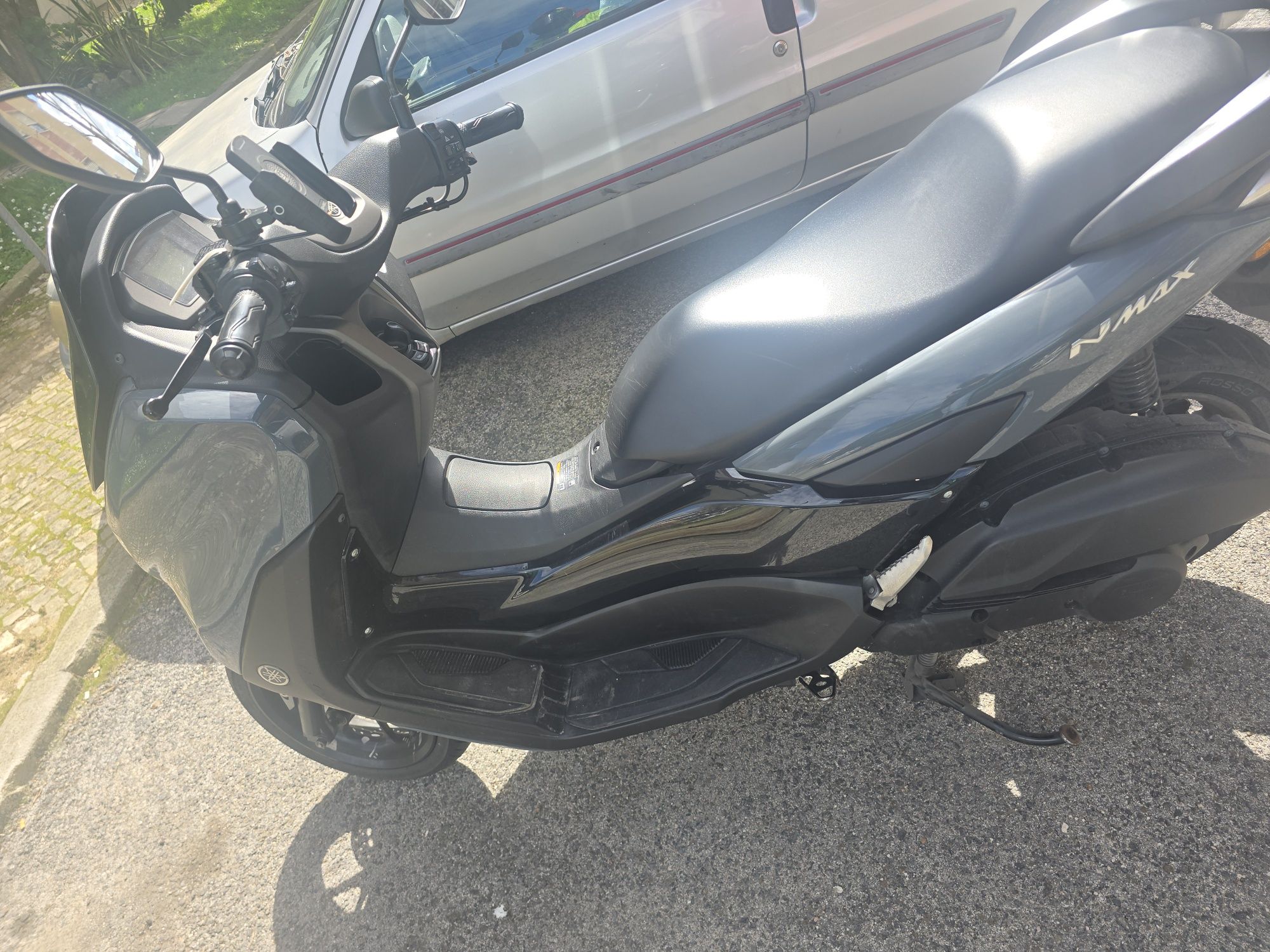 ALUGO n-max 125cc 2023 (apartir de 4a feira da proxima semana)
