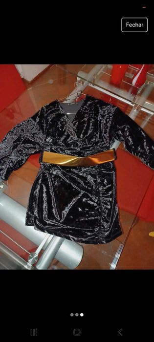 Vestido preto de veludo com cinto dourado, Zara,novo