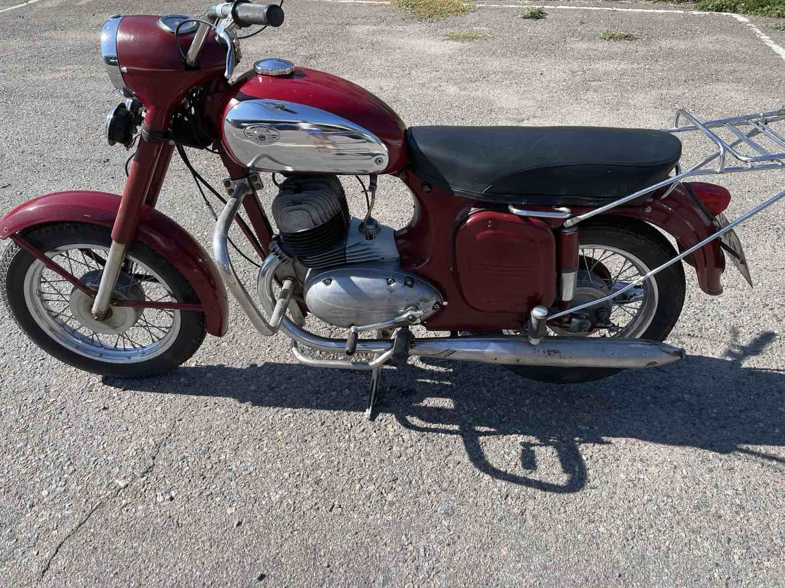 JAWA 350  Запчастини до Jawa 350