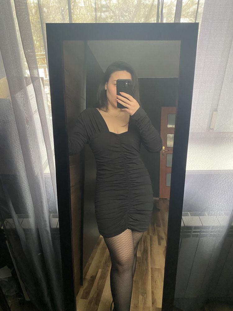 Sexy krótka mini sukienka bodycon obcisła modelująca dopasowana