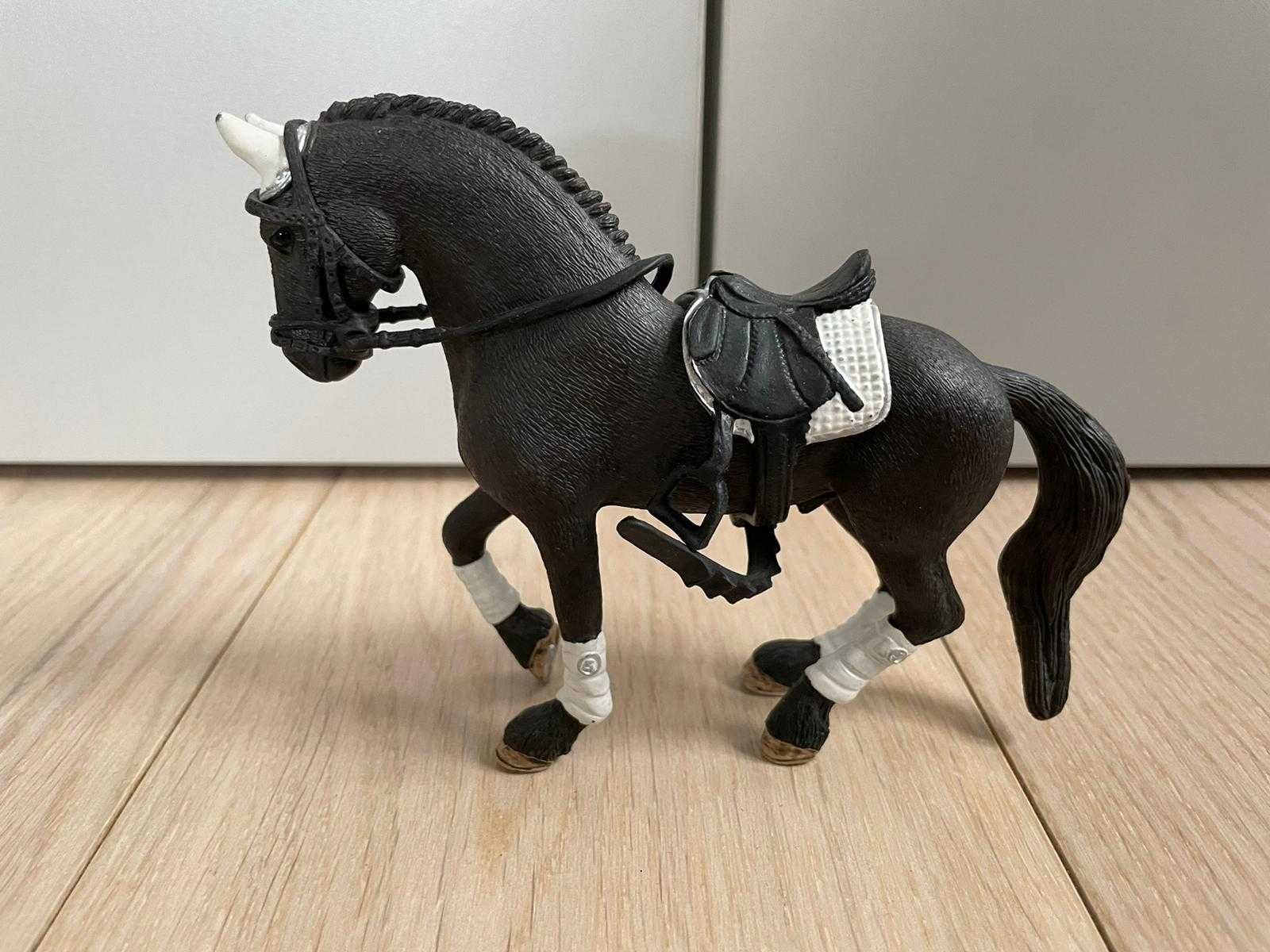 Schleich konie figurki stan idealny