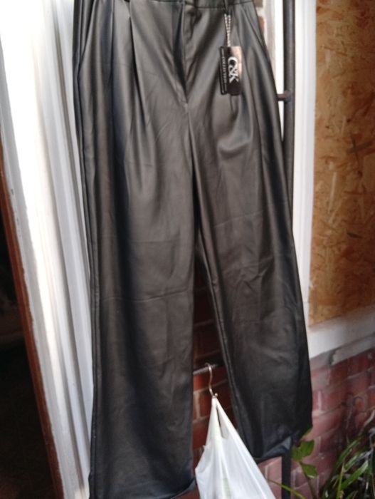 Брюки палаццо качеств.кожзам Турция новые