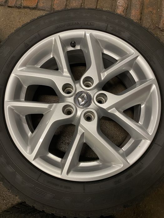 Koła Alu Renault Kadjar 5x114,3 7J17CH5 ET40 Wielosezon 215/60R17 TPMS