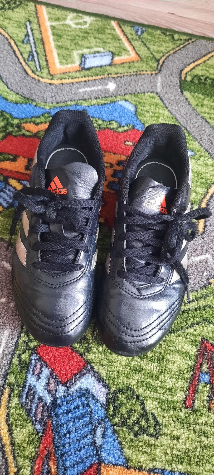 Сороконіжки Adidas  33 розмір