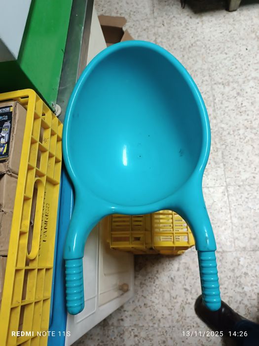 Vendo carrinho de mão da hello Kitty