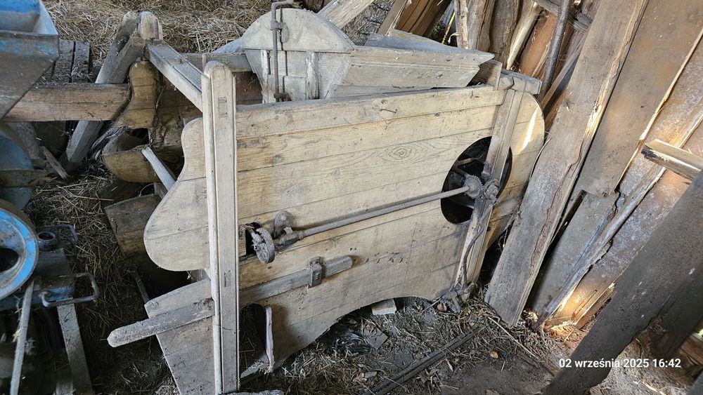 Stary młynek wialnia do zboża, zabytek