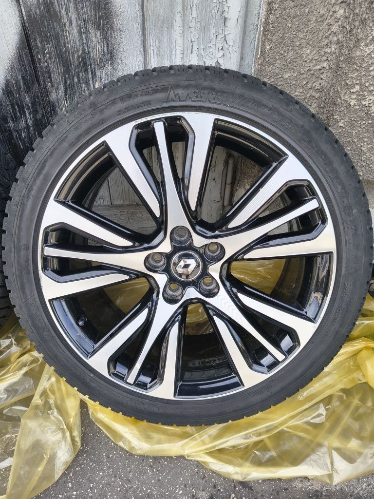 Koła Felgi Renault 19" Initiale Paris Talisman z oponami zim. Dunlop