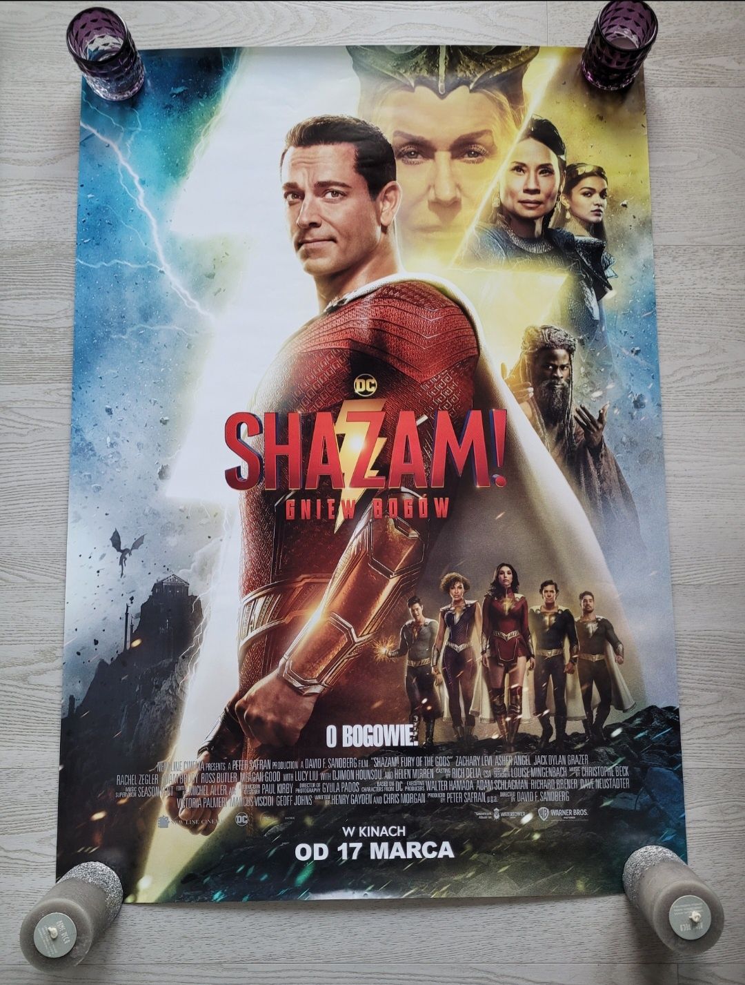 Plakat kinowy z filmu Shazam! Gniew Bogów DC