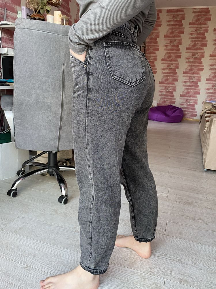 Женские стильные штаны в отличном состоянии, джинсы, размер 26