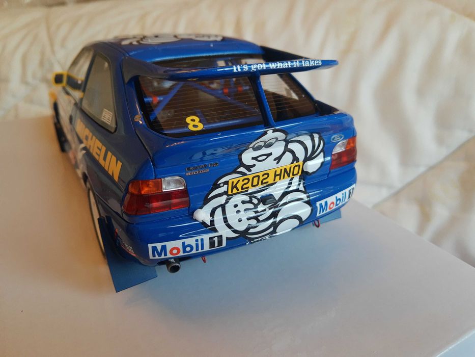 OT994 Ford Escort Cosworth Gr. A 1:18 Ottomobile Pilot RAC '93