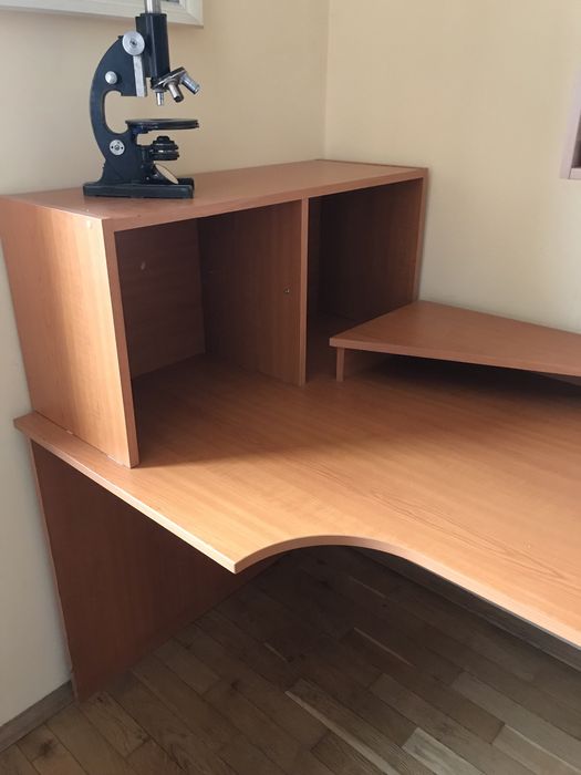 Стіл письмовий з тумбою